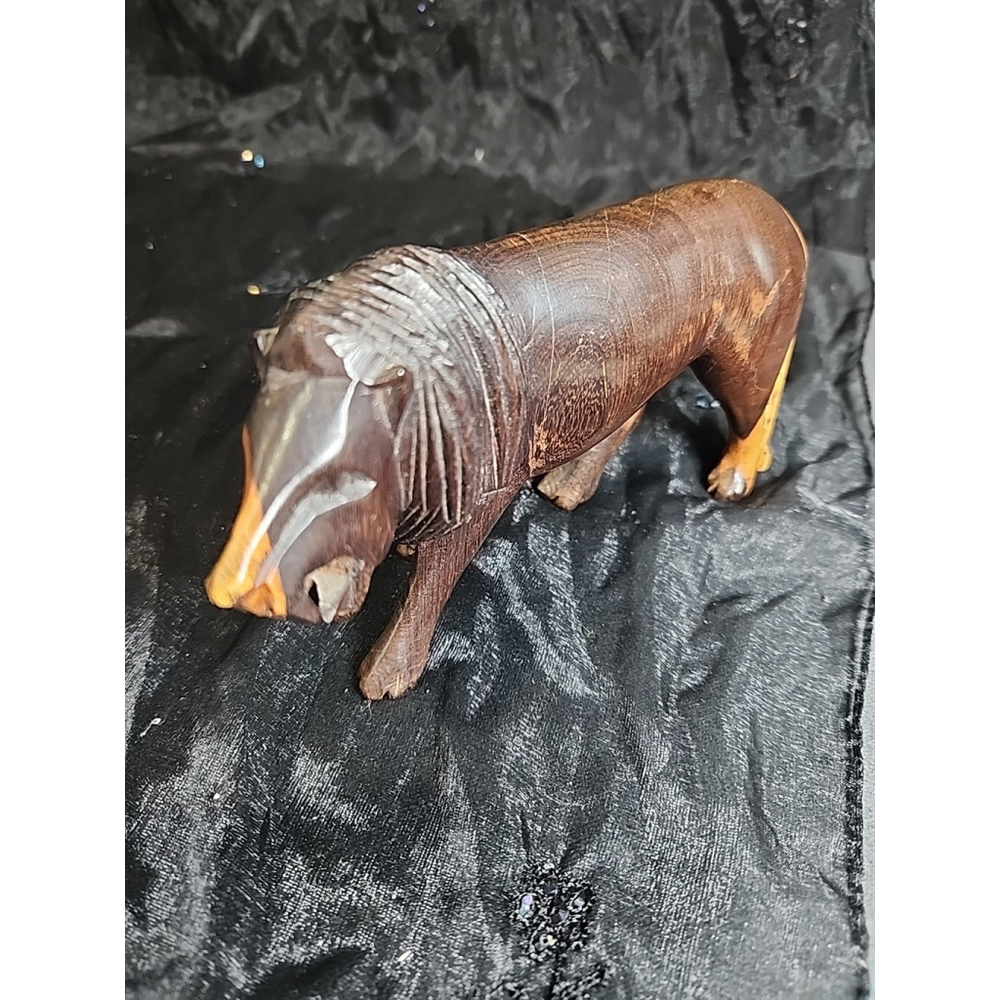 Vintage Hand Carved Wooden African Lion Figure Sculpture - Picture 10 of 10
